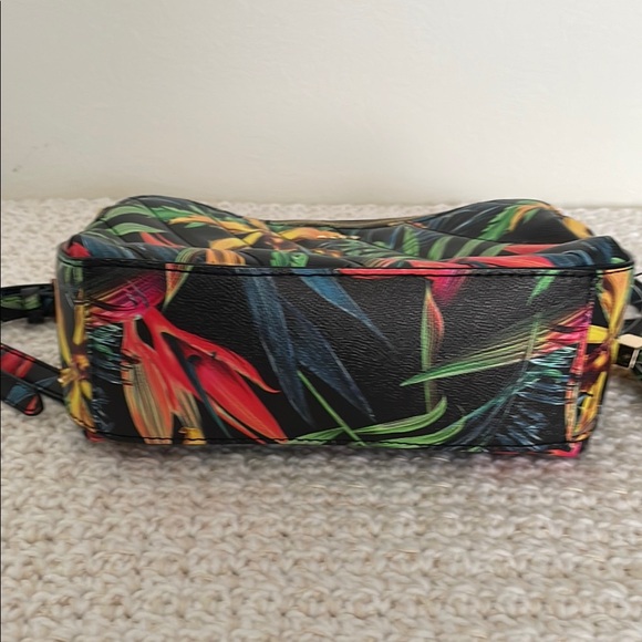 Aldo Tropical Print Crossbody Bag - Picture 3 of 9